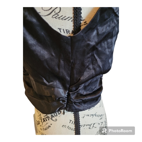 NWT ZARA Join Life Outer Shell Sleeveless Low V Crop Top - Picture 3 of 5